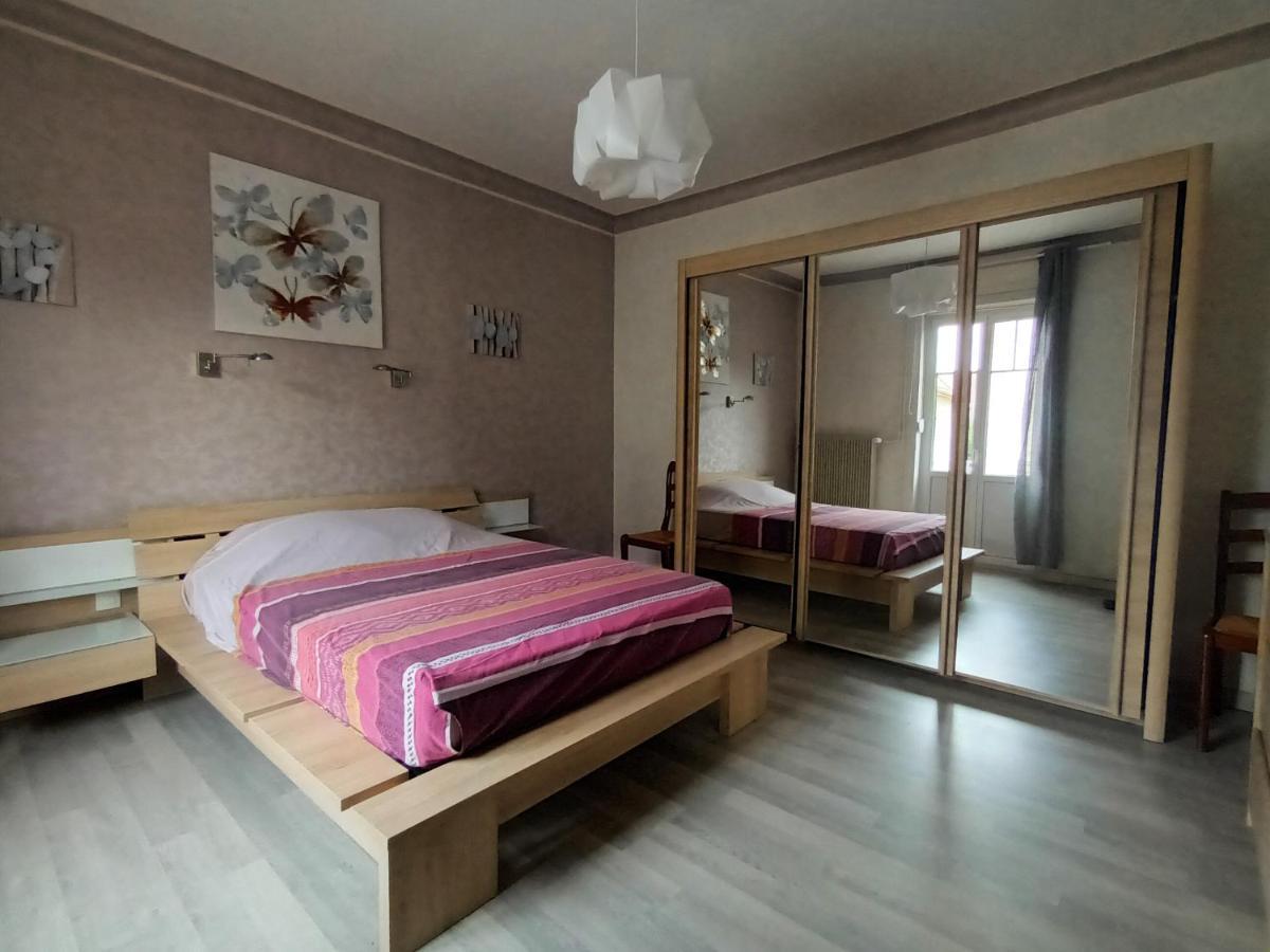 Logis Le 18 Rose Apartment สตราสบูร์ก ภายนอก รูปภาพ