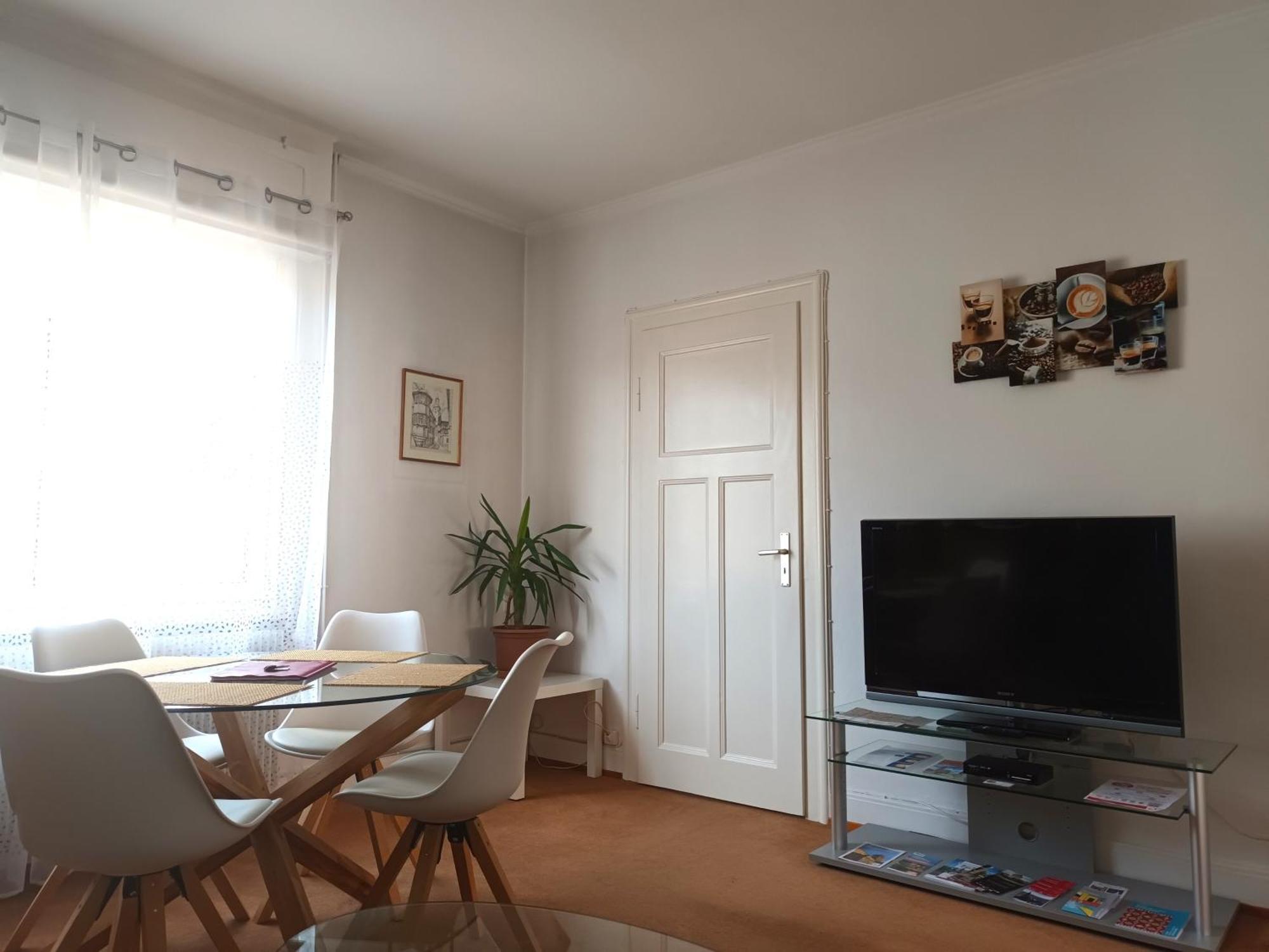 Logis Le 18 Rose Apartment สตราสบูร์ก ภายนอก รูปภาพ